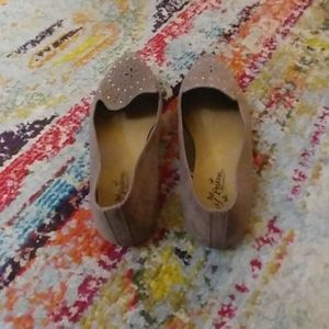 Tan flats 8.5